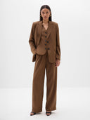 Elo Signature Vest in Brown